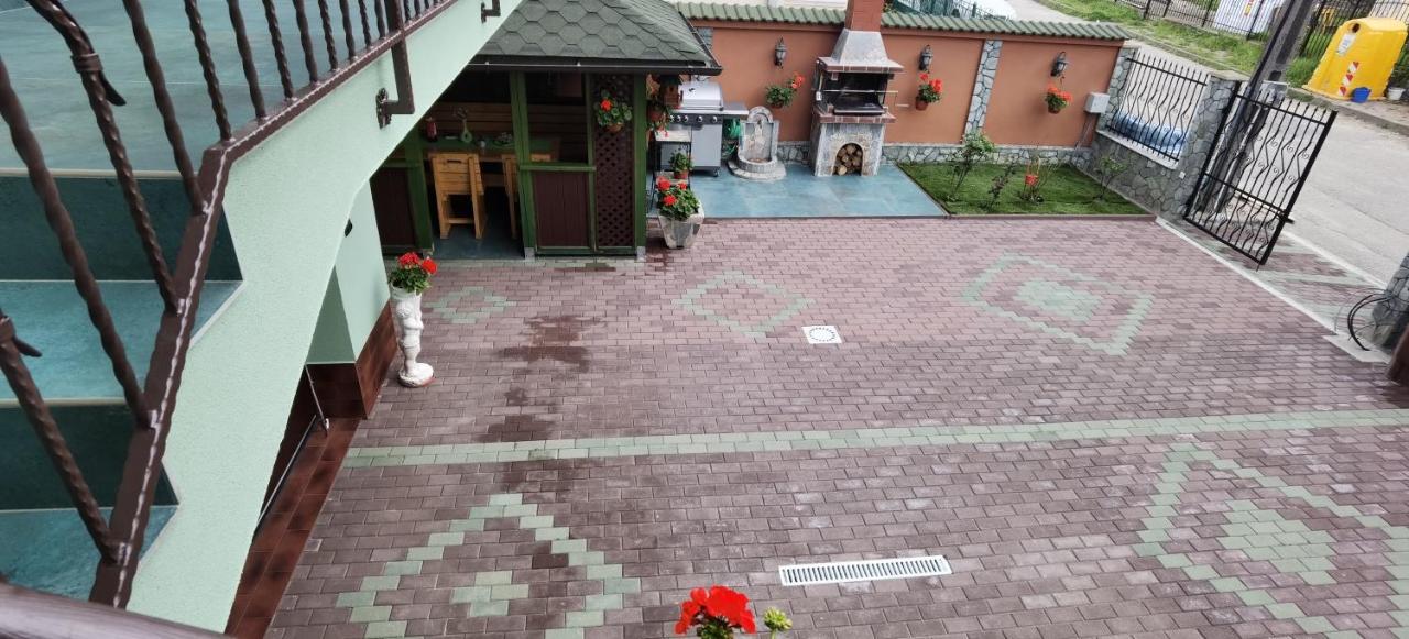 Casa Cizi Hotel Calimanesti Exterior photo